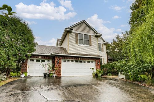 1517 Covington Ln, Eagan, MN, 55122-2746 | Card Image