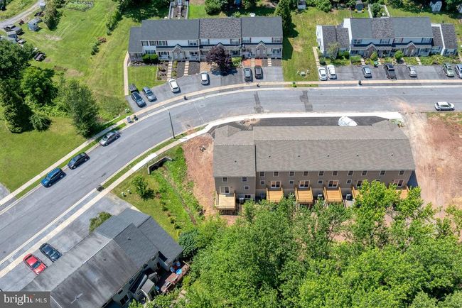 54 Petersburg Ln, Townhouse with 3 bedrooms, 3 bathrooms and null parking in DUNCANNON PA | Image 43