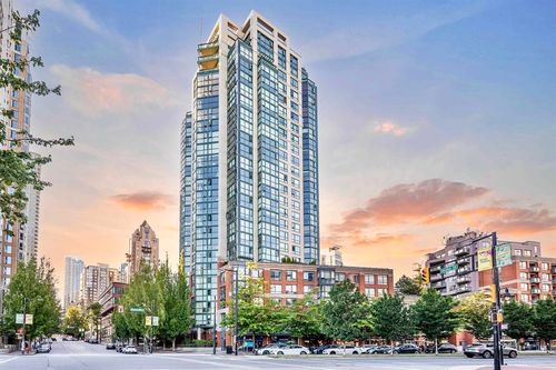 289 Drake St, Vancouver, BC, V6B5Z5 | Card Image