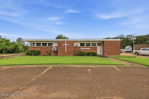 1800 Tv Road, Jackson, MS, 39204 | Card Image