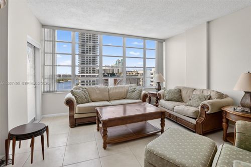 ph19-1817 S Ocean Dr, Hallandale Beach, FL, 33009-4944 | Card Image
