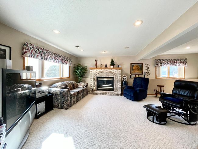 Recreation Room - Lower Level | Image 15