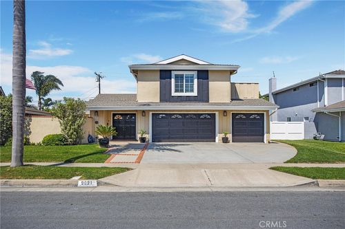 9091 Aloha Dr, Huntington Beach, CA, 92646-7801 | Card Image