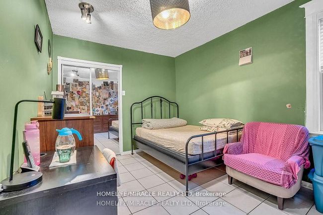 212 Symington Ave, House other with 5 bedrooms, 3 bathrooms and 1 parking in Toronto ON | Image 28