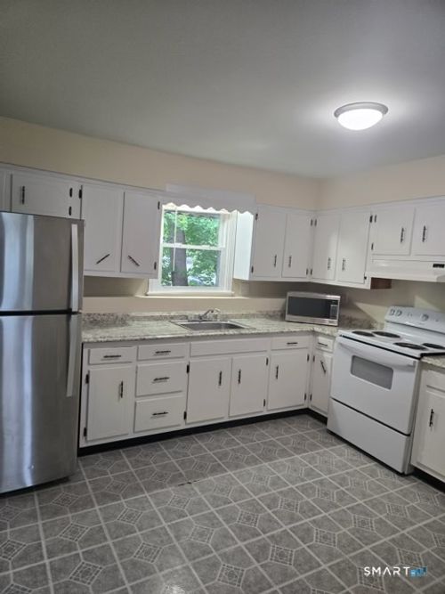 apt-1-3 Quien St, Danbury, CT, 06810-6498 | Card Image