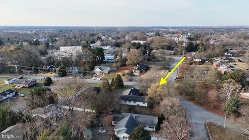 303 Cedar St, CHESTERTOWN, MD, 21620-1421 | Card Image