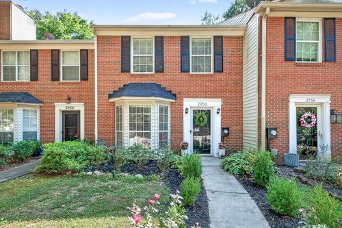 2956 Lexington Trace Dr Se, Smyrna, GA, 30080-3782 | Card Image