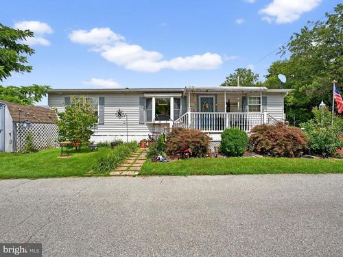 885 Cypress Ave, SPRING CITY, PA, 19475-1546 | Card Image