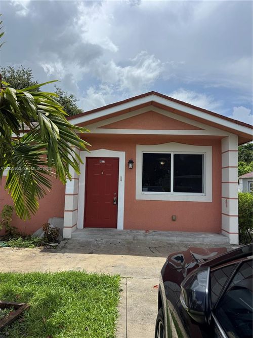 1-9512 Nw 4th Ave, Miami, FL, 33150-1925 | Card Image