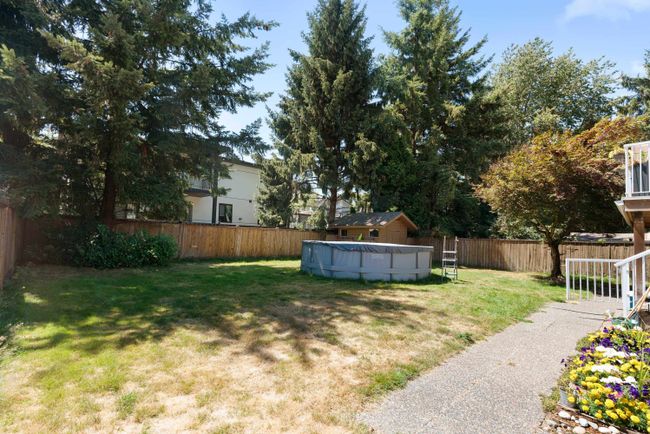 18340 63 A Avenue, House other with 6 bedrooms, 2 bathrooms and 4 parking in Surrey BC | Image 23