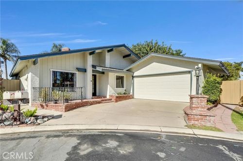  W Las Palmas Circle, Orange, CA, 92868 | Card Image