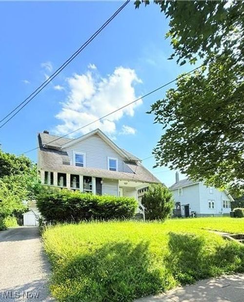 828 Crouse St, Akron, OH, 44306-1162 | Card Image