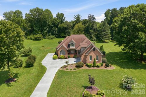 260 Baymount Dr, Statesville, NC, 28625-9547 | Card Image