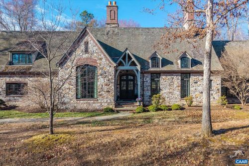 880 Club Dr, KESWICK, VA, 22947-2614 | Card Image