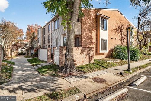 9673 Brassie Way, GAITHERSBURG, MD, 20886-1909 | Card Image