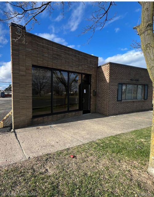 15706 Michigan Ave, Dearborn, MI, 48126-2903 | Card Image