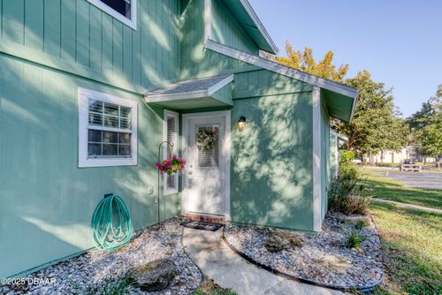 29 Tomoka Meadows Blvd, Ormond Beach, FL, 32174-4432 | Card Image