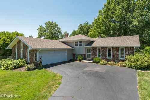 11S560 Whittington Ln, Naperville, IL, 60564-5795 | Card Image