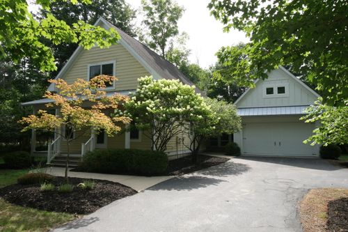 101 W Shorewood Dr, Douglas, MI, 49406 | Card Image