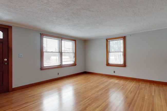 19 Whalom Rd, House other with 2 bedrooms, 1 bathrooms and 4 parking in Lunenburg MA | Image 11