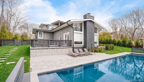 1 Carver Street, Southampton, NY, 11963 | Card Image