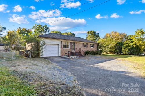1208 Stallings Rd, Matthews, NC, 28104-4973 | Card Image