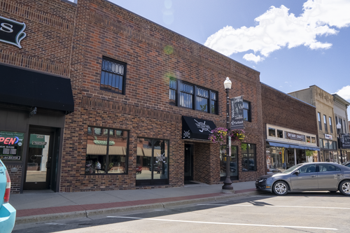 409 Central Ave, Faribault, MN, 55021-5216 | Card Image