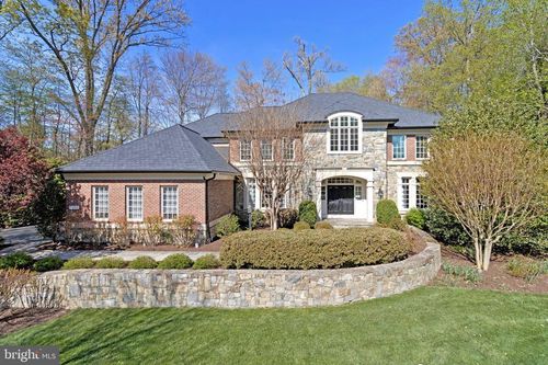 7814 Crownhurst Ct, MCLEAN, VA, 22102-1445 | Card Image