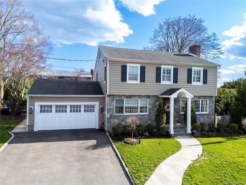 334 Raymond St, Rockville Centre, NY, 11570-2733 | Card Image