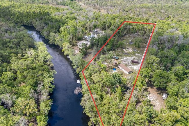 11200 Ne 22 Nd Ct, House other with 4 bedrooms, 3 bathrooms and null parking in BRANFORD FL | Image 28