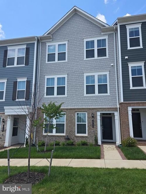 1745 Riverbluff Ave, DUMFRIES, VA, 22026-3087 | Card Image