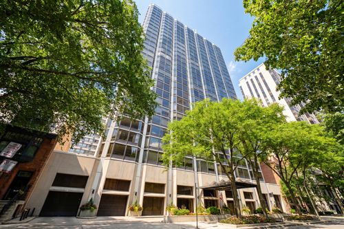 2601-50 E Bellevue Pl, Chicago, IL, 60611-6125 | Card Image