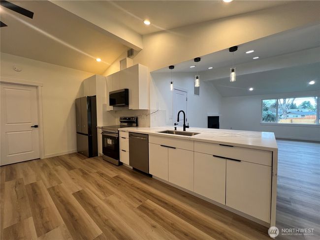 3711 Grandview Dr W, House other with 3 bedrooms, 3 bathrooms and 2 parking in University Place WA | Image 21