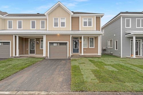 30 Chasing Grove, Richmond, ON, K0A2Z0 | Card Image