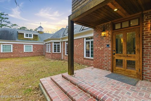 107 Linden Trl, Aberdeen, NC, 28315-8652 | Card Image