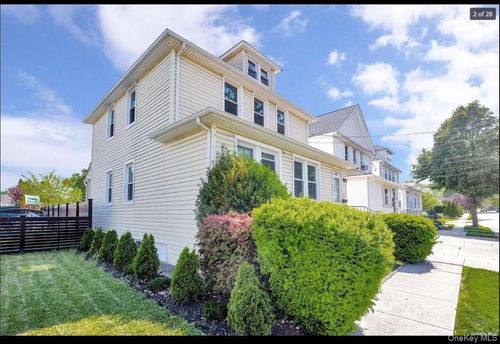 1008 5th Ave, New Hyde Park, NY, 11040-5533 | Card Image