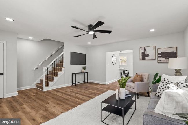923 Fairmount Ave, Townhouse with 4 bedrooms, 2 bathrooms and null parking in TOWSON MD | Image 5