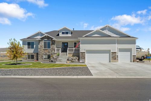 6710 W 10125 N, Tremonton, UT, 84337 | Card Image