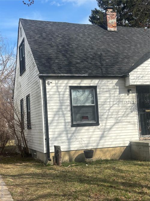 19762 Avon Ave, Detroit, MI, 48219-2176 | Card Image
