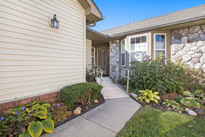 1823 Wexford Drive, Condo with 2 bedrooms, 2 bathrooms and null parking in Ypsilanti MI | Image 2