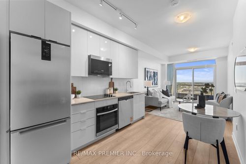 2206-474 Caldari Rd, Concord, ON, L4K0R5 | Card Image