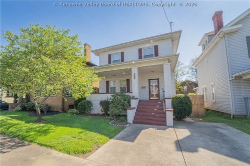 513 Hall St, Charleston, WV, 25302-1905 | Card Image