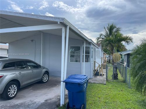 19800 Sw 180th Ave Lot 256, Miami, FL, 33187 | Card Image