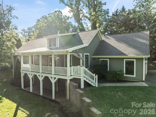 11 Jupiter Hills Dr, Weaverville, NC, 28787-6311 | Card Image