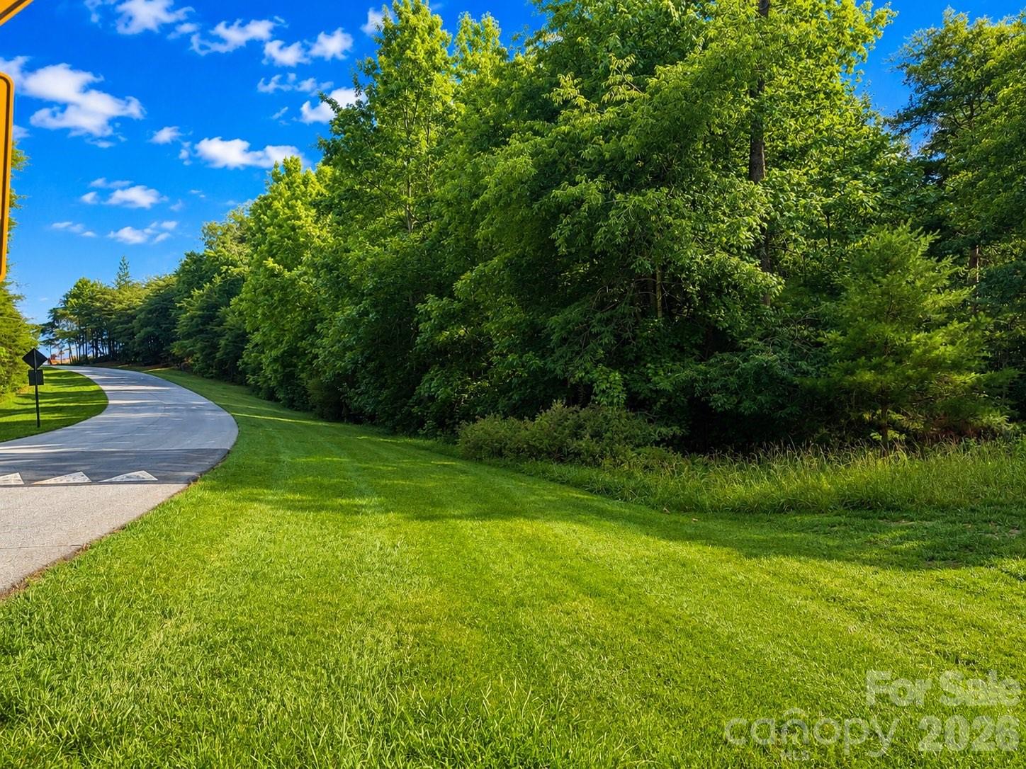 Land in New London 5