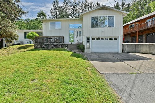 645 S 5th St, Jacksonville, OR, 97530-9776 | Card Image