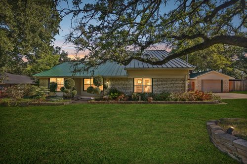 986 Benchmark Trl, Belton, TX, 76513-6240 | Card Image