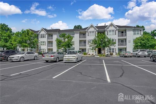 312 Waterford Dr, Edison, NJ, 08817-1916 | Card Image