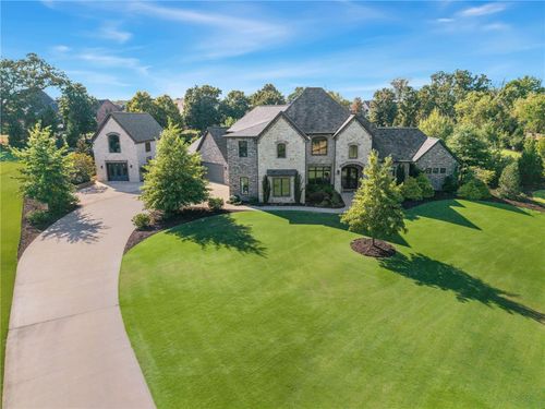 11321 Pembrook Cir, Bentonville, AR, 72712-9144 | Card Image