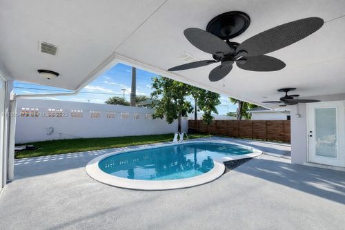 710 Nw 78th Ave, Pembroke Pines, FL, 33024-6824 | Card Image